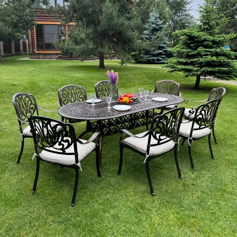 Chiêm ngưỡng ảnh bàn ăn 8 ghế phong cách Bắc Âu tinh tế