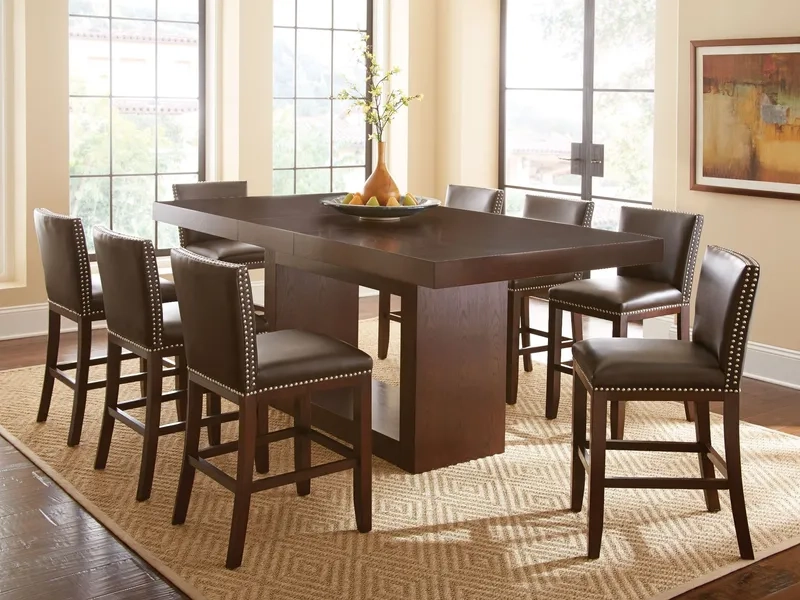 Phối hợp bàn ăn chữ nhật với đèn trần tạo không gian ấm áp