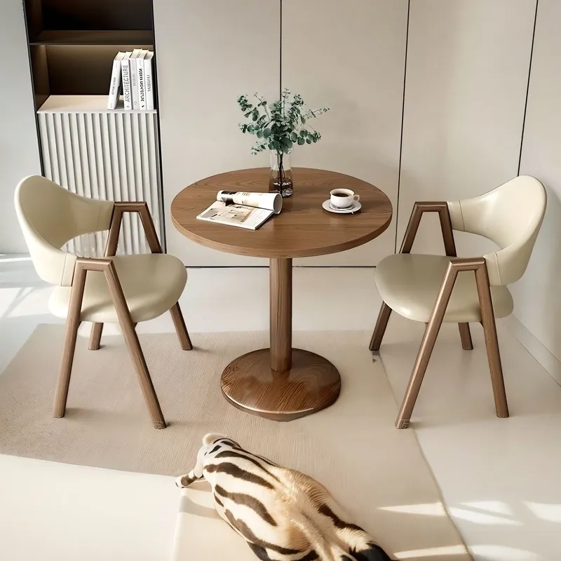 Bừng sáng không gian với ảnh bàn ăn chung cư tông sáng nhẹ nhàng