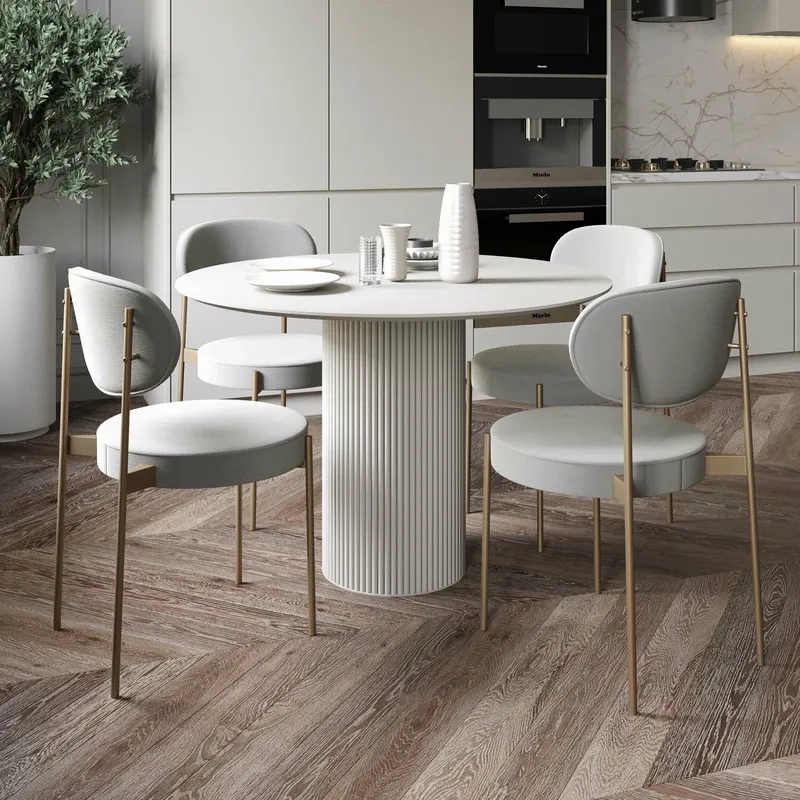 Bàn ăn tròn màu trung tính hài hòa với mọi phong cách bếp