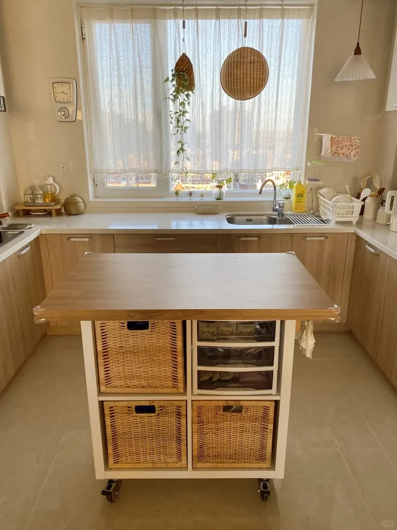 Căn bếp hiện đại đẳng cấp nhờ bàn đảo bếp hiện đại sang trọng