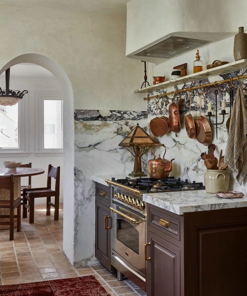 Nội thất bếp vintage tạo chiều sâu thẩm mỹ