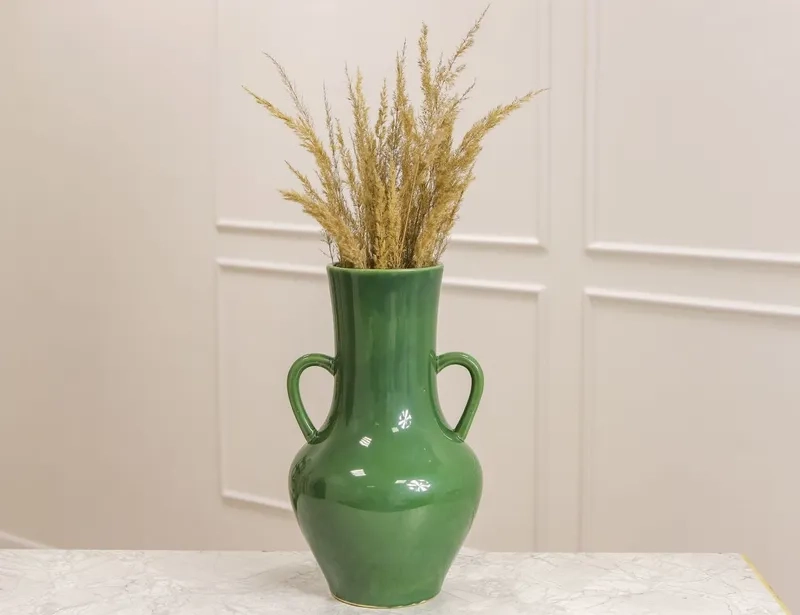 Ảnh bình lọ trang trí bàn ăn sáng tạo khác biệt