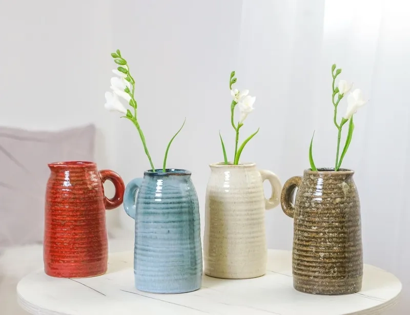 Bình lọ trang trí bàn ăn đẹp tạo cảm giác ấm cúng