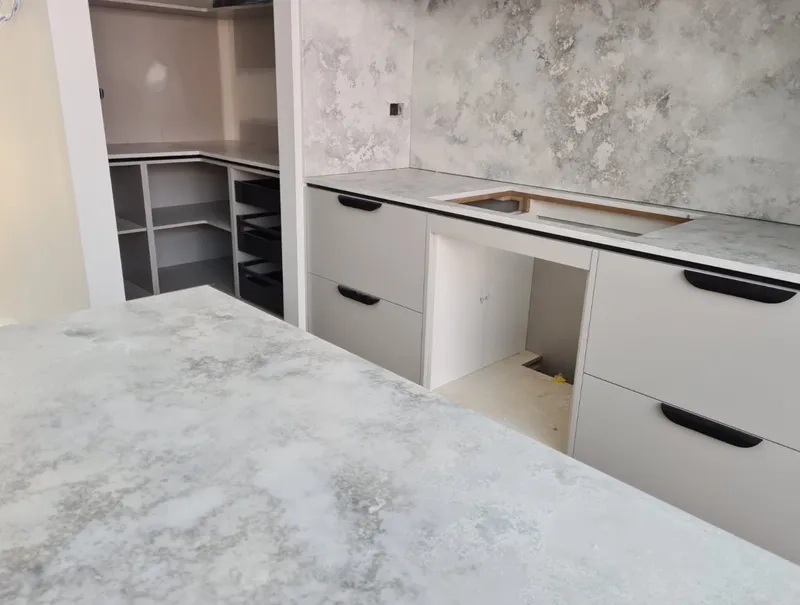 Vẻ đẹp đá trắng sứ vân mây