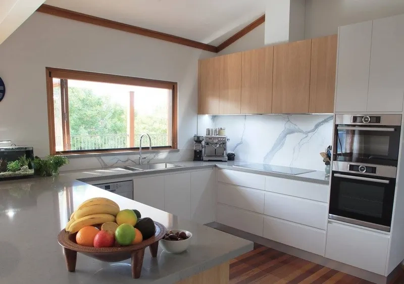 Vẻ đẹp đá thạch anh trắng vân mây