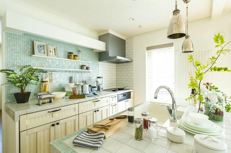 Decor bếp nhỏ đơn giản nhưng vẫn rất cuốn hút