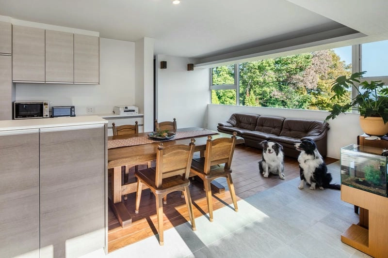 Trang trí bếp chill giúp căn bếp thêm ấm áp