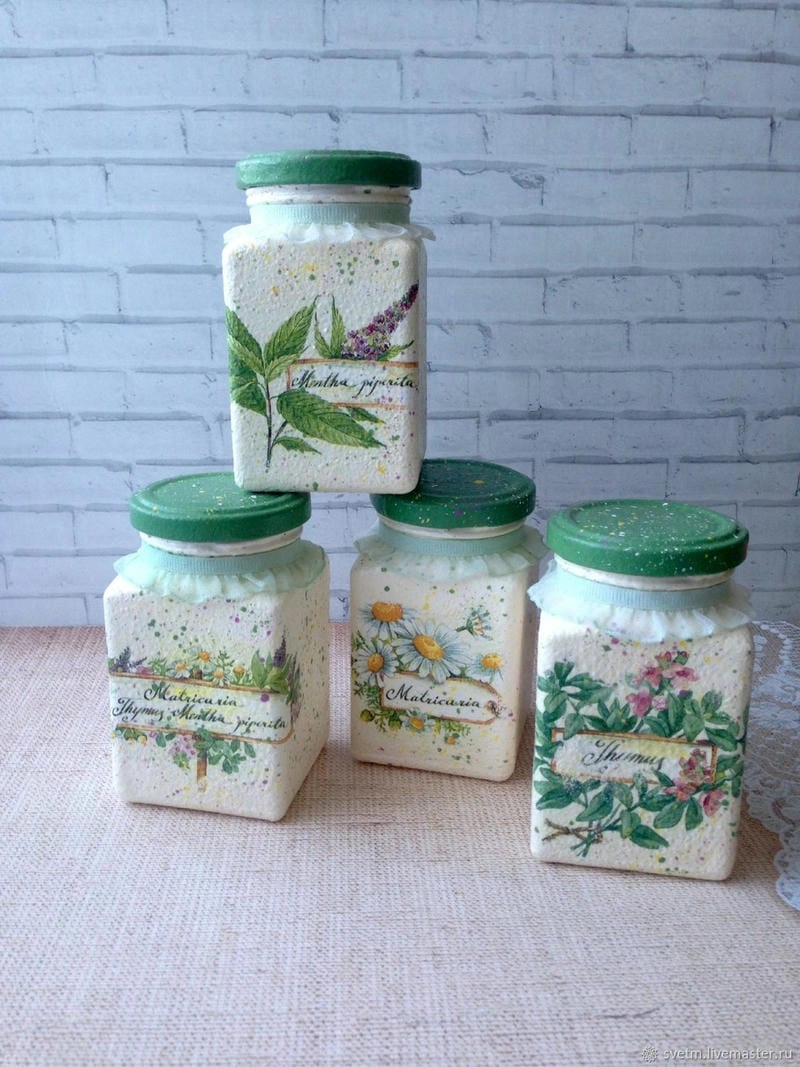 Bộ lọ đựng gia vị giúp bếp thêm ngăn nắp