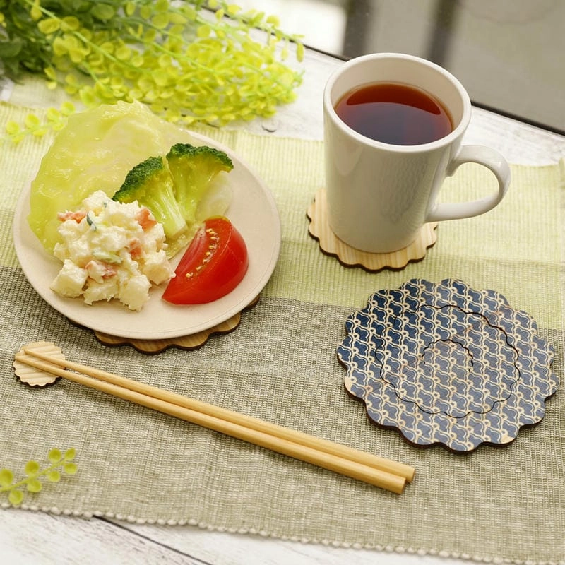 Đế lót ly tạo điểm nhấn tinh tế cho bàn ăn