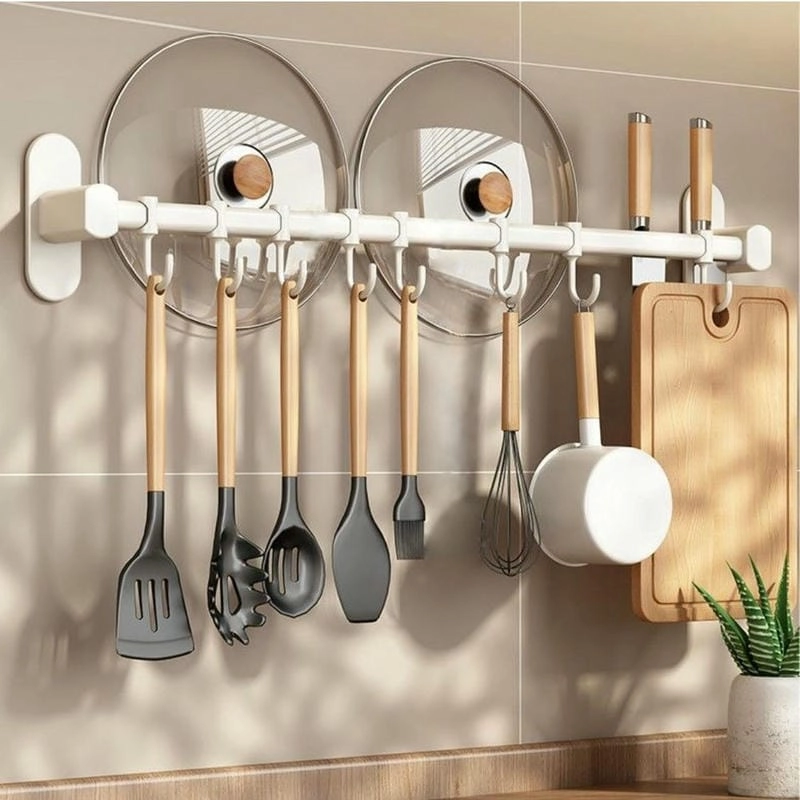 Kệ treo tường bếp giúp bếp thêm ngăn nắp