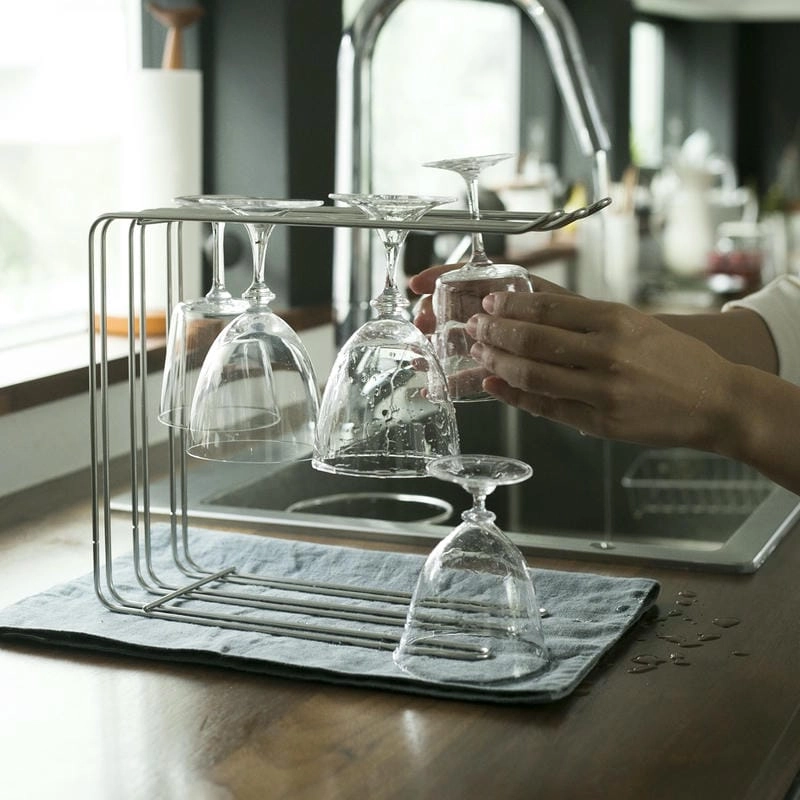 Giá treo đồ nhà bếp tăng tính thẩm mỹ cho bếp