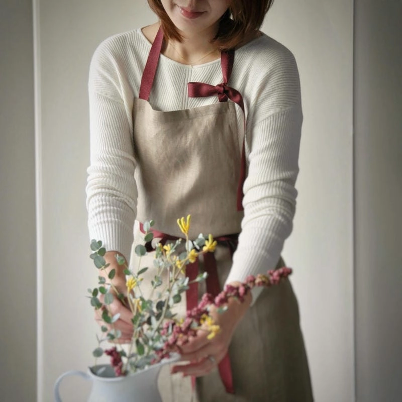 Mua tạp dề tiện lợi cho sinh hoạt bếp hằng ngày