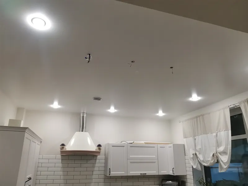 Mẫu thạch cao phòng bếp đẹp mắt