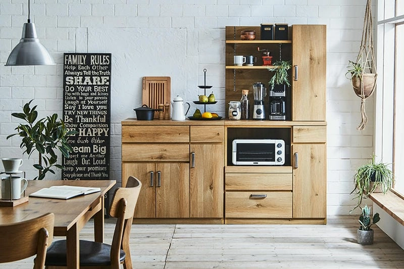 Trang trí tường bếp giúp không gian thêm nổi bật