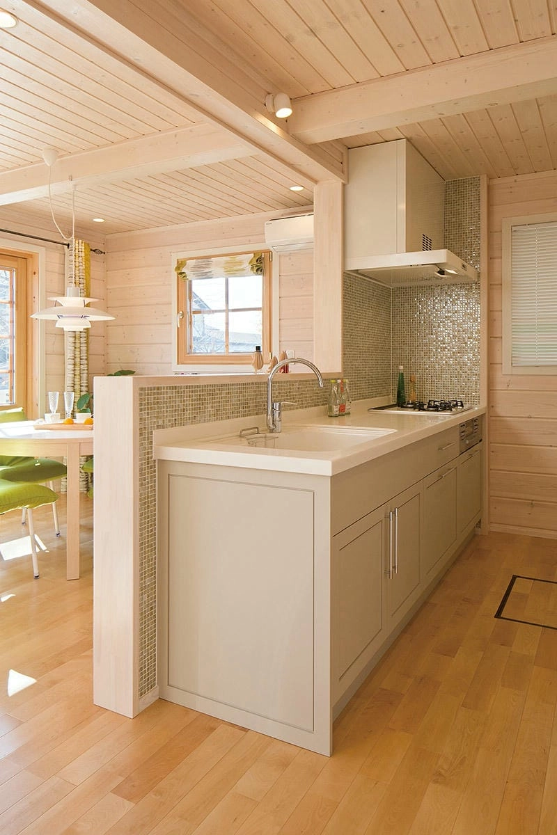 Trang trí bếp đẹp rẻ phù hợp nhiều gia đình