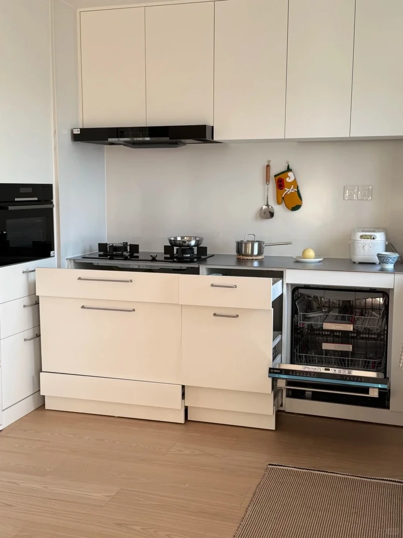 Hoàn thiện tổ ấm với tủ bếp Acrylic cao cấp cho nhà bếp