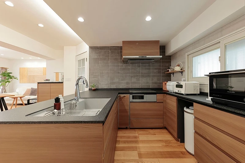 Giá trị bền vững của tủ bếp biệt thự gỗ tự nhiên