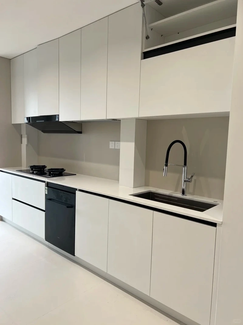 Sáng bóng sang trọng tủ bếp chữ i acrylic