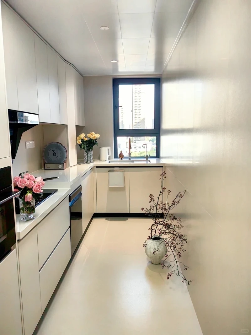 Trải nghiệm tiện ích tủ bếp chữ i tiện nghi