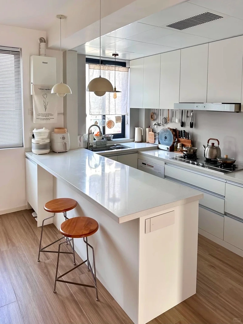 Thiết kế tủ bếp chung cư tiết kiệm diện tích thông minh