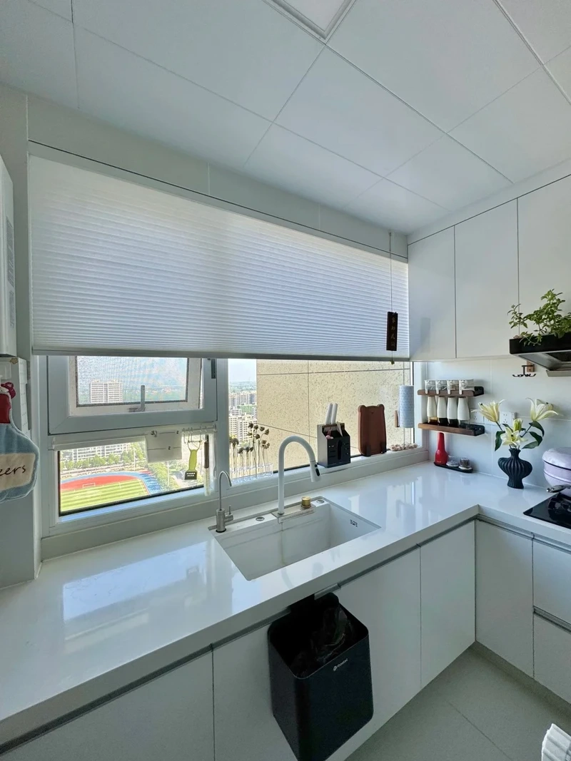 Chuẩn gu quý tộc với tủ bếp tân cổ điển phong cách châu Âu