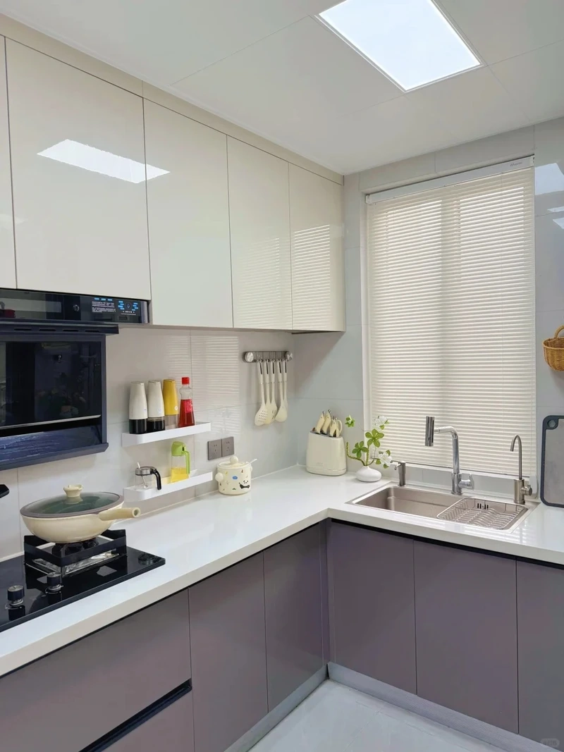 Hoàn thiện không gian bằng nội thất tủ bếp tân cổ điển