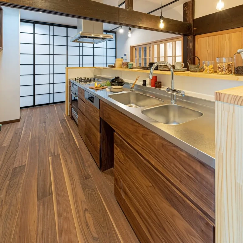 Xu hướng mới của tủ bếp gỗ óc chó hiện đại