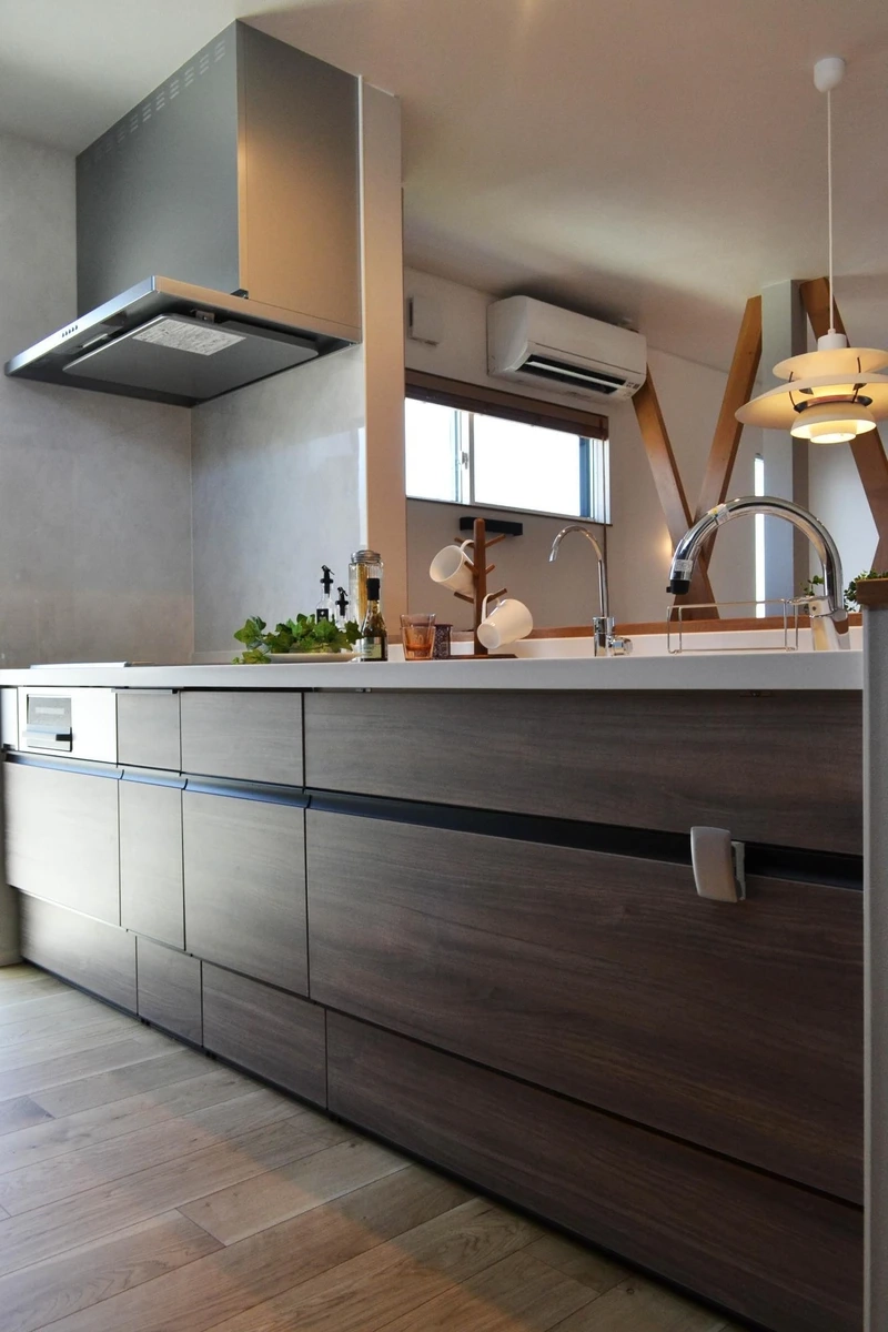 Sáng tạo không gian với thiết kế tủ bếp hiện đại