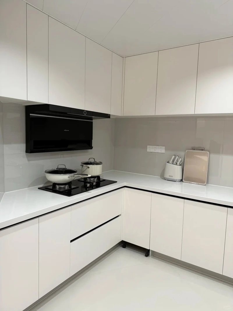 Giá trị sử dụng lâu dài từ tủ bếp màu trắng bền đẹp