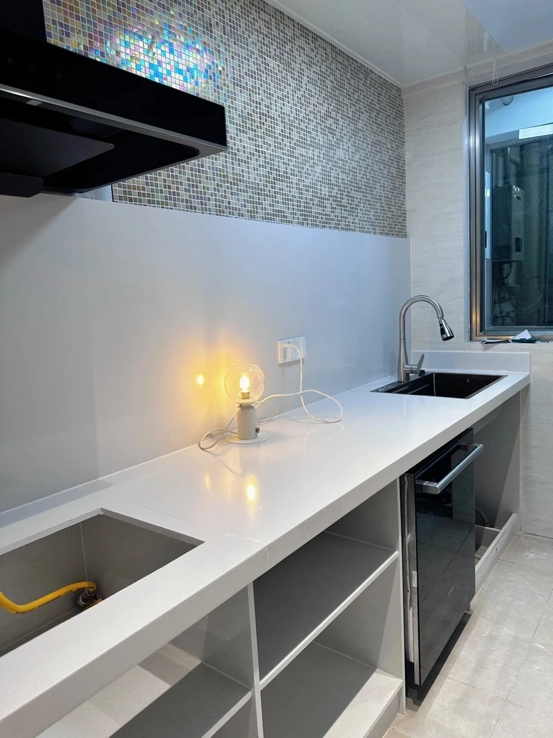 Bố trí khoa học cùng tủ bếp nhựa chữ L