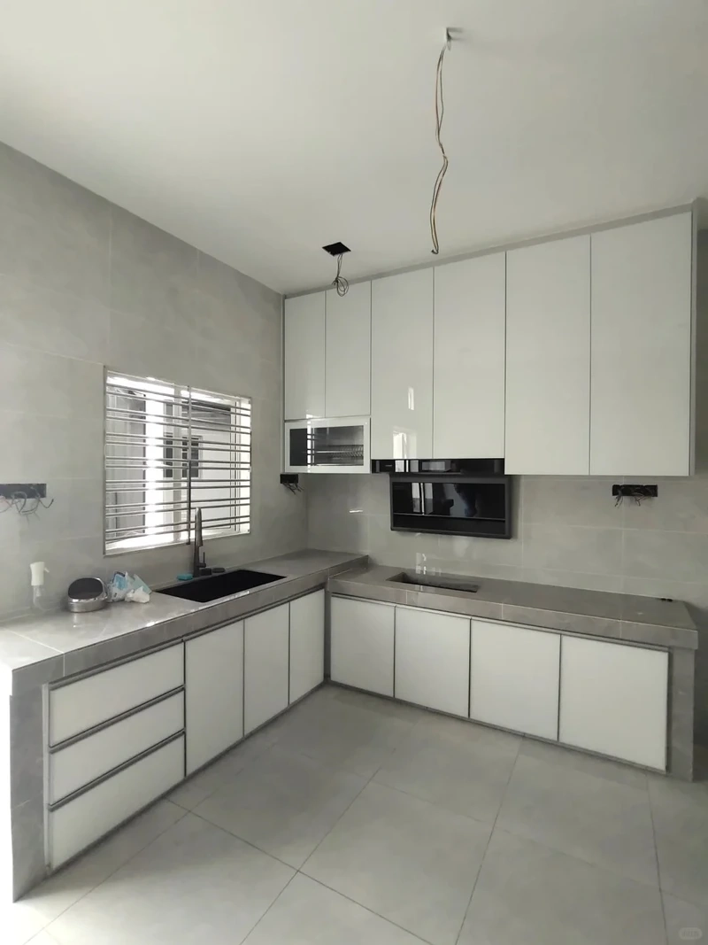 Độ bền cao với tủ bếp Picomat phủ laminate