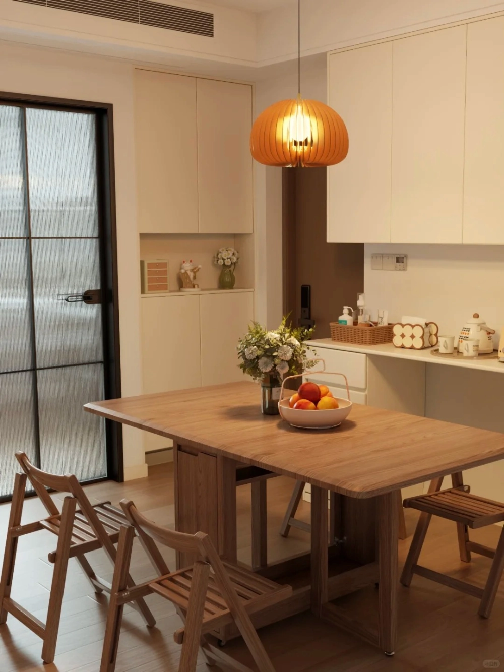 Mẫu bàn ăn thông minh kéo dài chân chữ X độc đáo ấn tượng