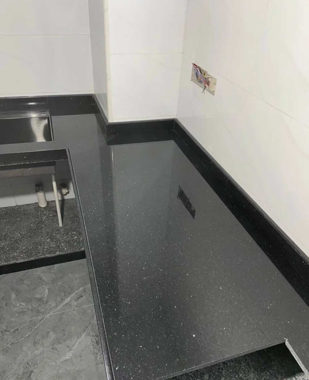 Mặt đá kim sa trung với các tinh thể đồng lấp lánh sang trọng