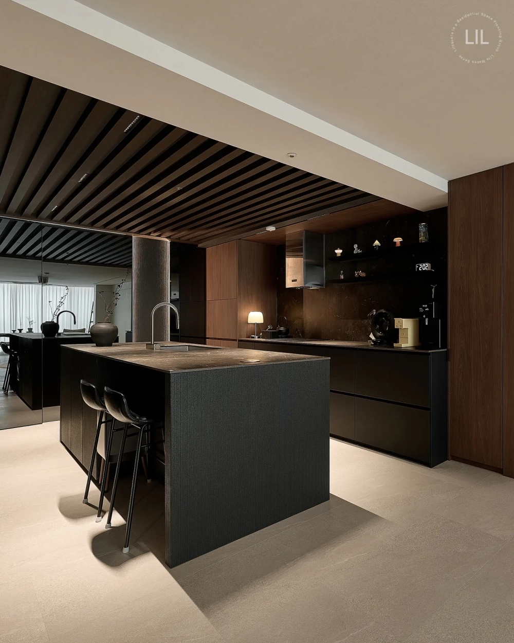 Thiết kế tủ bếp thông minh tích hợp lò nướng và máy rửa bát