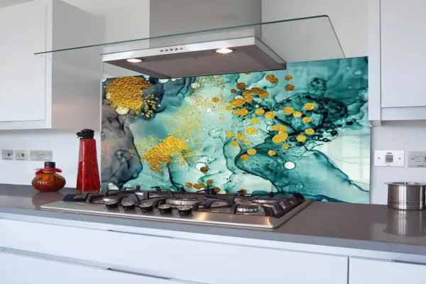 Kính ốp bếp 3D tô điểm không gian nội trợ thêm sống động