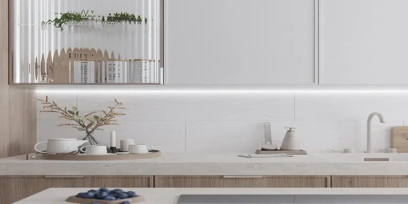 Gạch ốp bếp màu trắng - Vẻ đẹp tinh tế và không lỗi thời