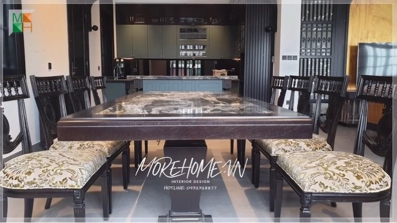 Bàn ăn tân cổ điển cho biệt thự với thiết kế hình chữ nhật rộng rãi
