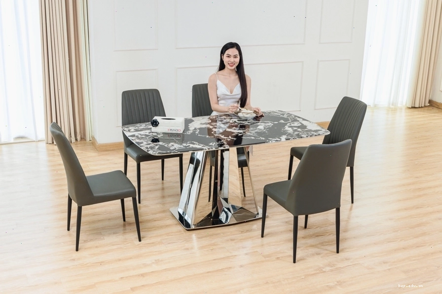 Bàn ăn VENUS BLACK D05 nhập khẩu cao cấp với mặt đá đen sang trọng