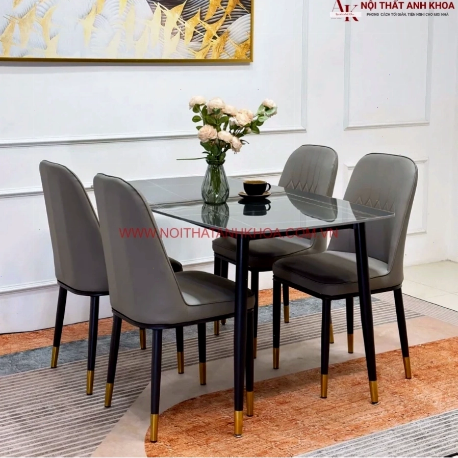 Bộ bàn ăn 4 ghế nhỏ gọn với thiết kế hiện đại và màu sắc trang nhã