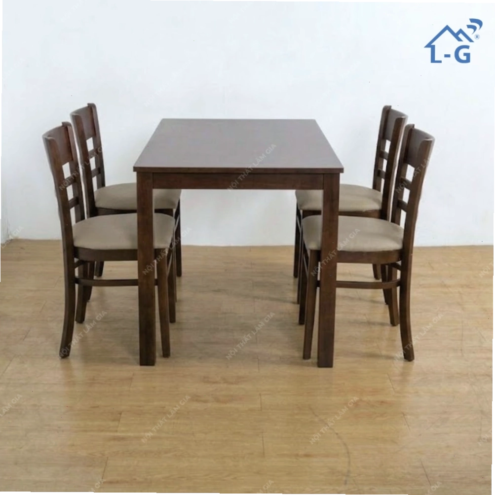 Bộ bàn ăn gỗ cabin 4 ghế màu nâu, mang lại vẻ đẹp ấm áp