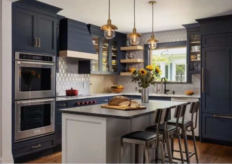 Bố trí hợp lý khu vực nấu nướng và cửa sổ trong tủ bếp chữ L