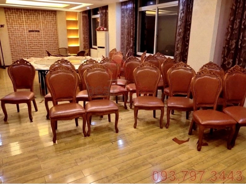 Bọc lại da cho ghế bàn ăn bị cũ và trầy xước