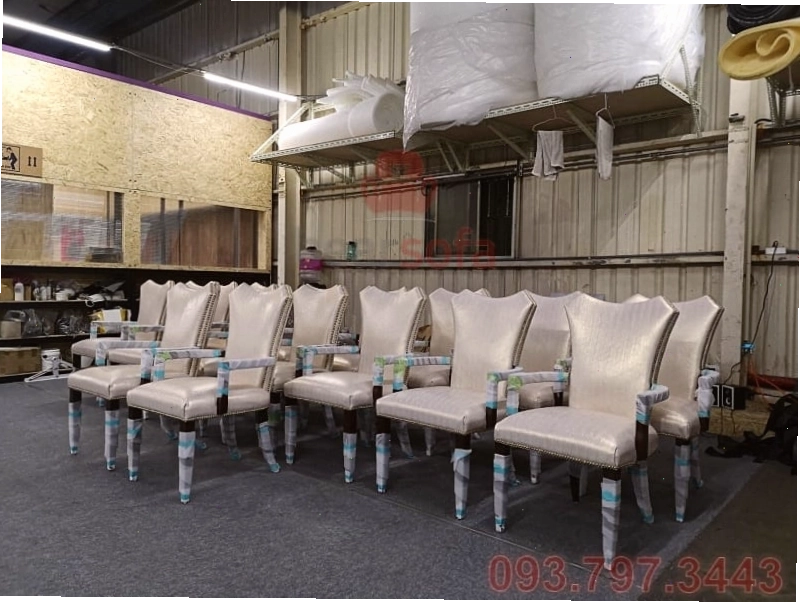 Bọc nệm ghế ăn da bò cao cấp tại TPHCM