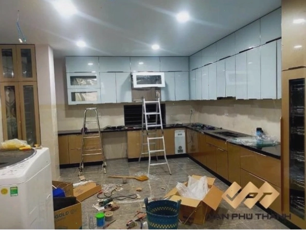 Chi tiết cấu tạo thùng tủ bếp inox 304
