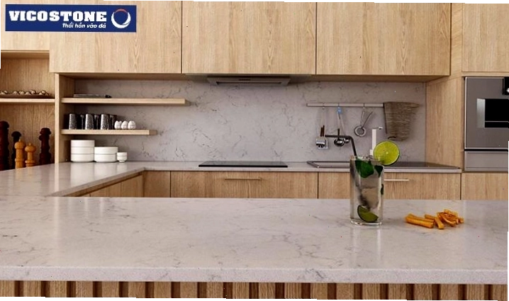Đá bếp trắng vân mây Vicostone Valley White BQ2600 ốp tường, bàn bếp và bàn đảo