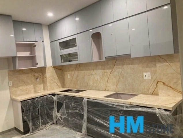 Đá Marble lát mặt bàn bếp với vẻ đẹp sang trọng và tinh tế