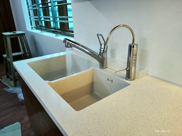 Đá Terrazzo ốp bếp với hạt nhỏ màu sắc hài hòa