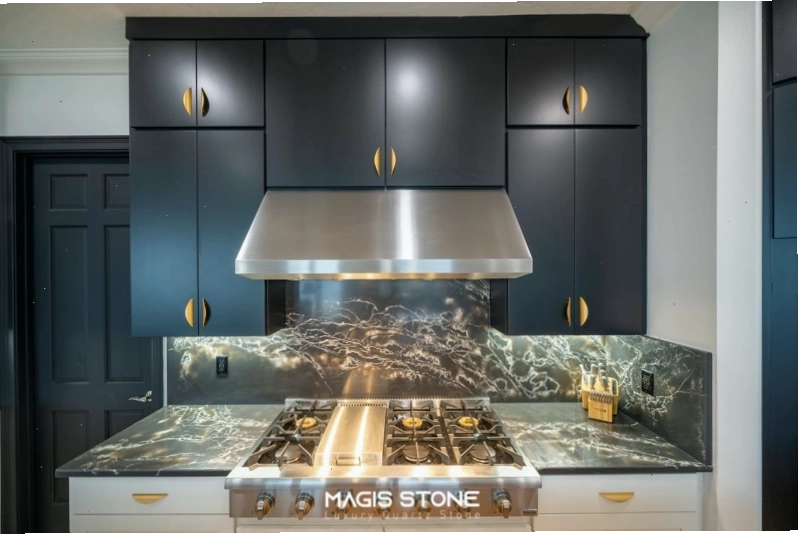 Đá thạch anh nhân tạo Ice Black ốp tường bếp