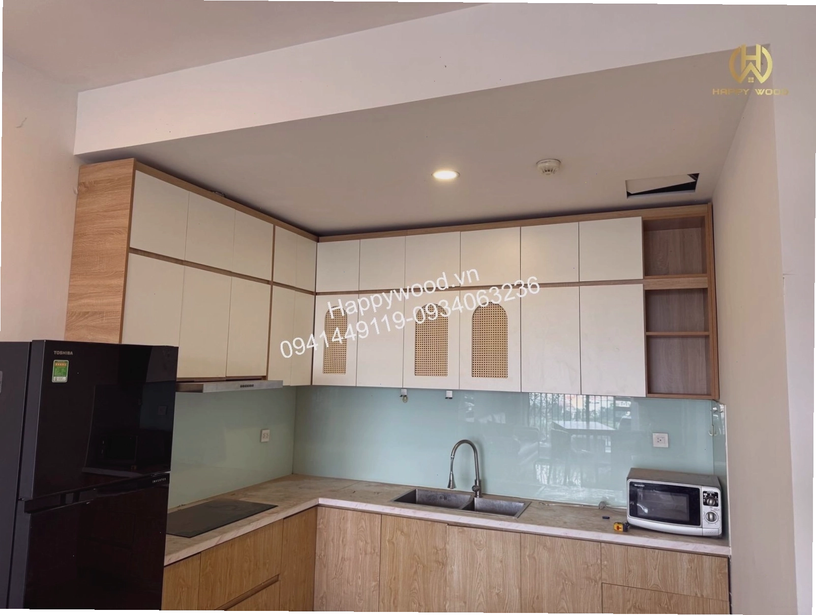 Hệ tủ bếp trên thiết kế hiện đại, đa năng